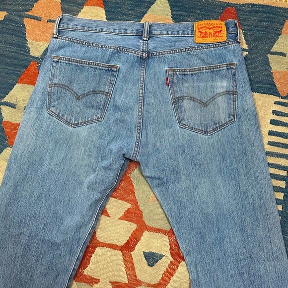 Y2K Vintage Levi's 501 Jeans Straight Fit Medium Wash 36w 34l Skater Baggy - Picture 4 of 16